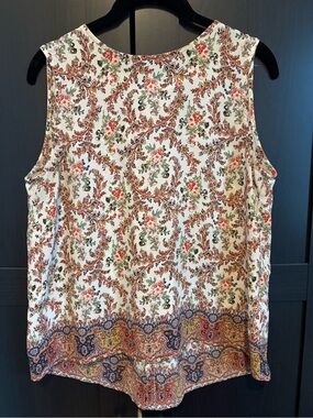 Mango (MNG) flowy floral top, size XS